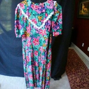 Vintage floral dress